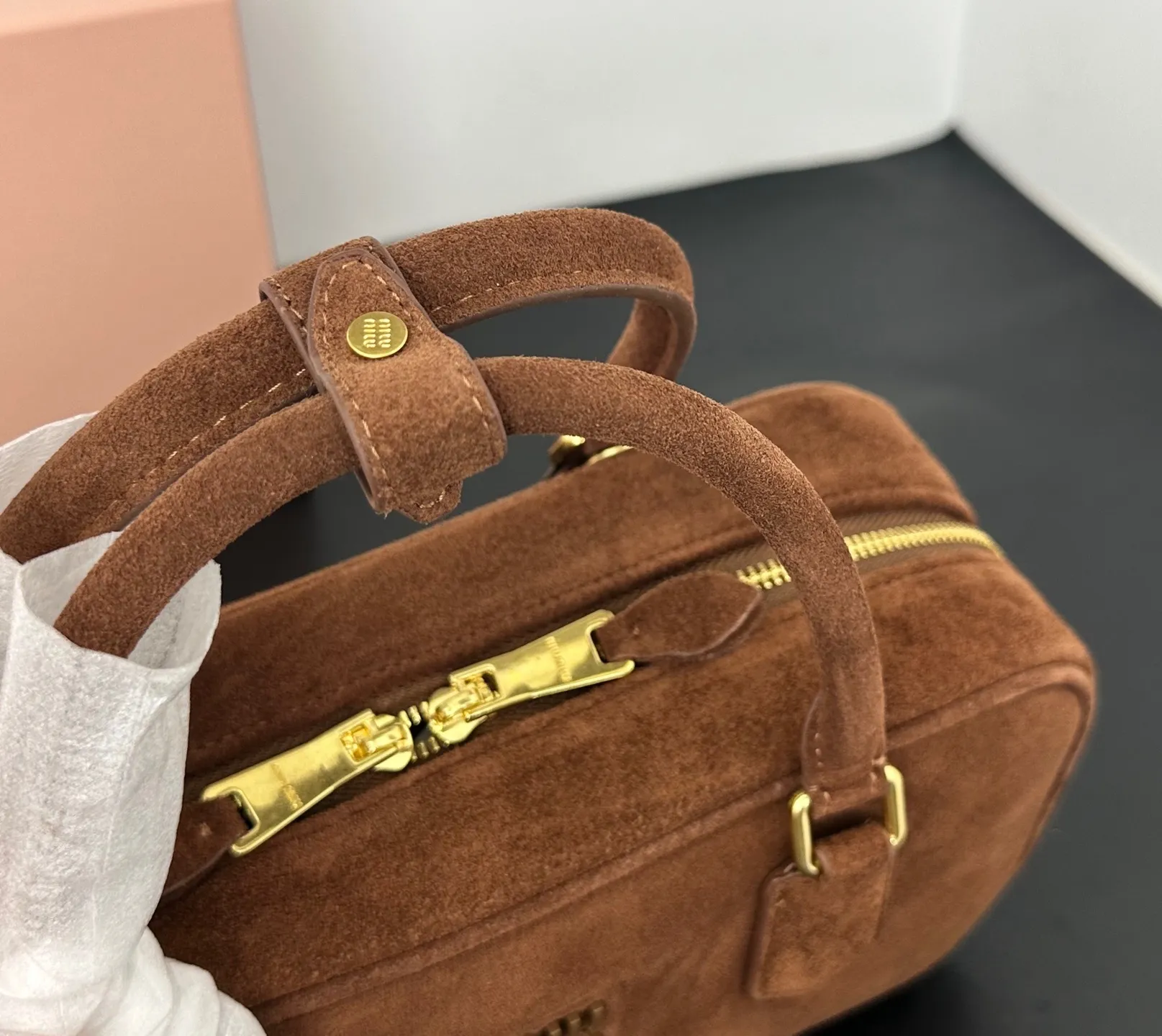All categories Official website "Brand Women's Bags" Women's Bags 💙 miumiu 2025 new miumiu handbags