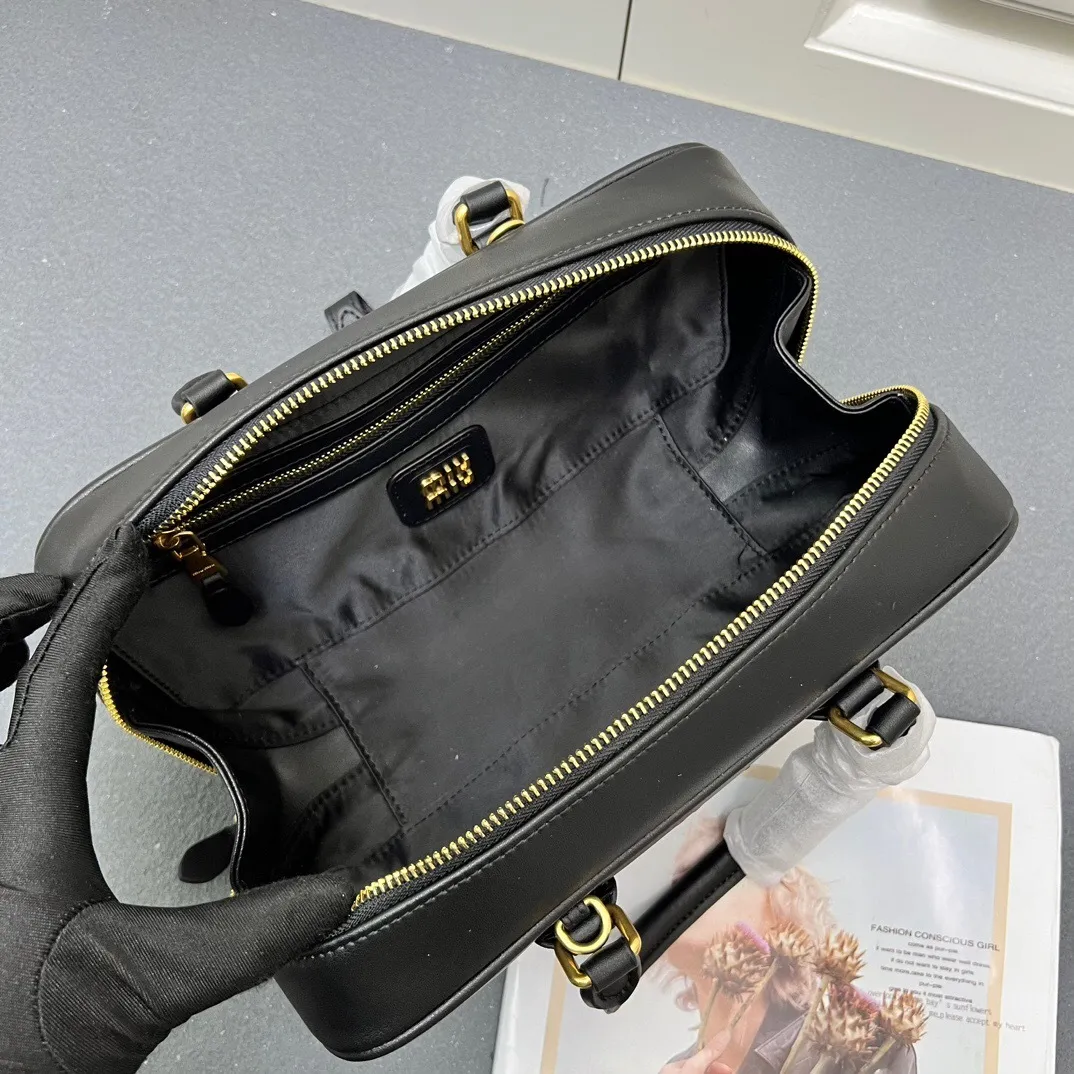 All Categories Official Website "Brand Women's Bags" Women's Bags 💙 miumiu 2025 new MIUMIU bowling bag