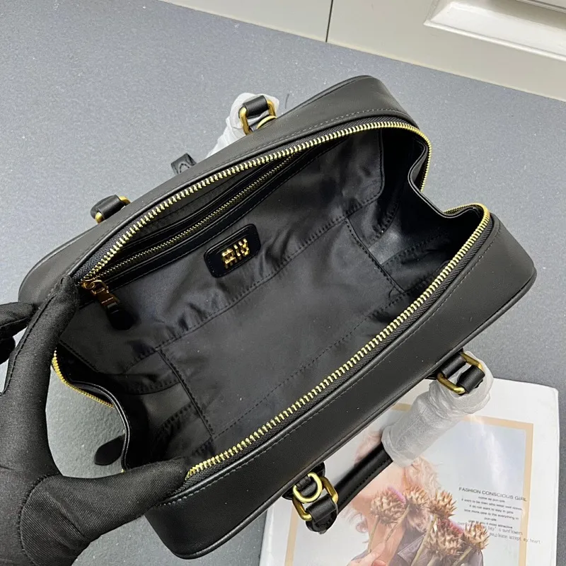 All Categories Official Website "Brand Women's Bags" Women's Bags 💙 miumiu 2025 new MIUMIU bowling bag