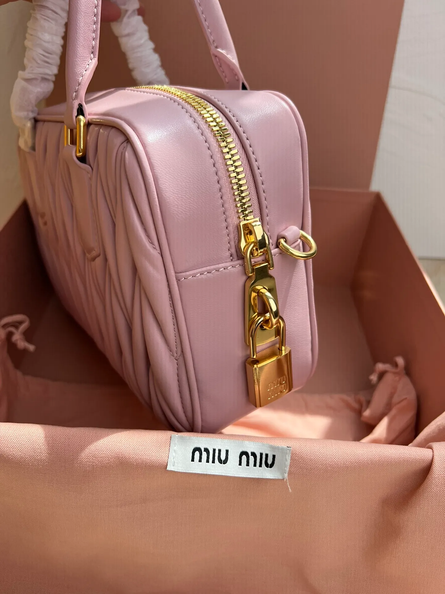 All Categories Official Website "Brand Women's Bags" Women's Bags 💙 miumiu 2026 Official Website MIUMIU Crossbody Bag