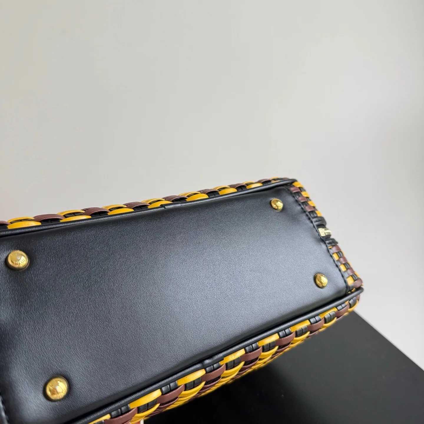 All categories Official website "Brand Women's Bags" Women's Bags 💙 miumiu 2025 new MiuMiu straw bag