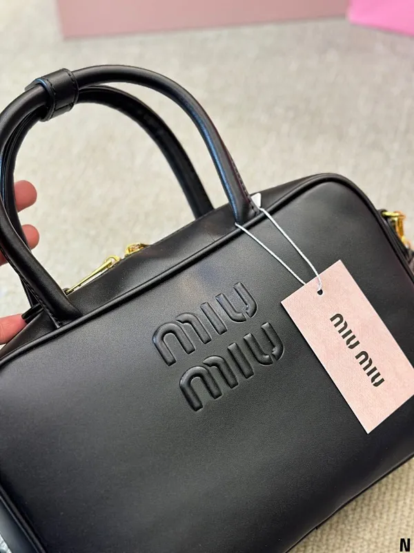 All Categories Official Website "Brand Women's Bags" Women's Bags 💙 miumiu 2024 official website new MIUMIU crossbody bag