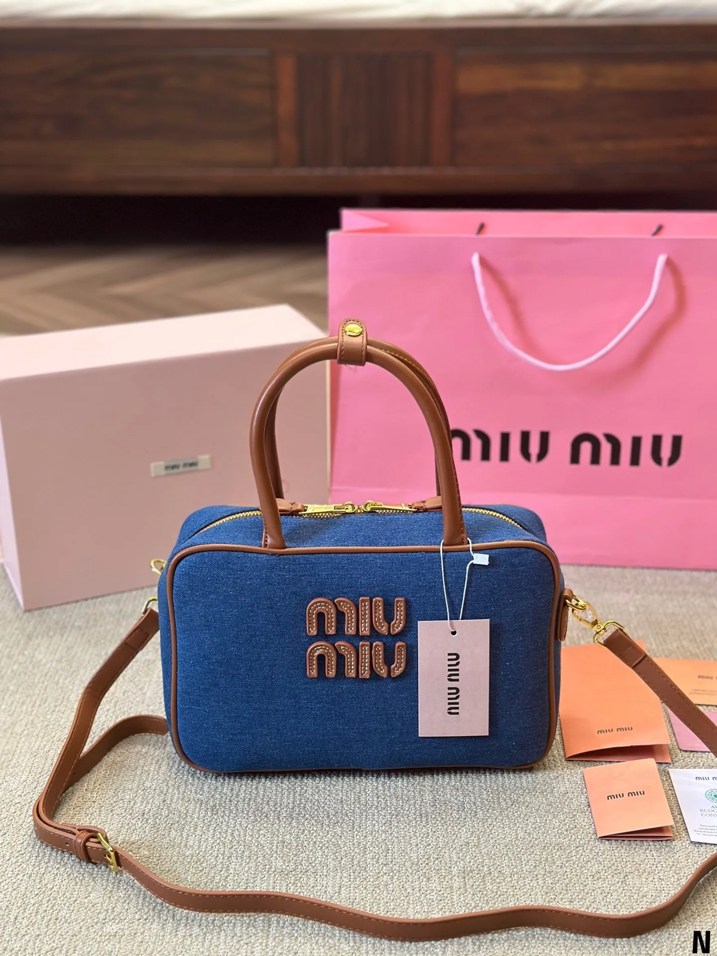All Categories Official Website "Brand Women's Bags" Women's Bags 💙 miumiu 2024 official website new MIUMIU crossbody bag