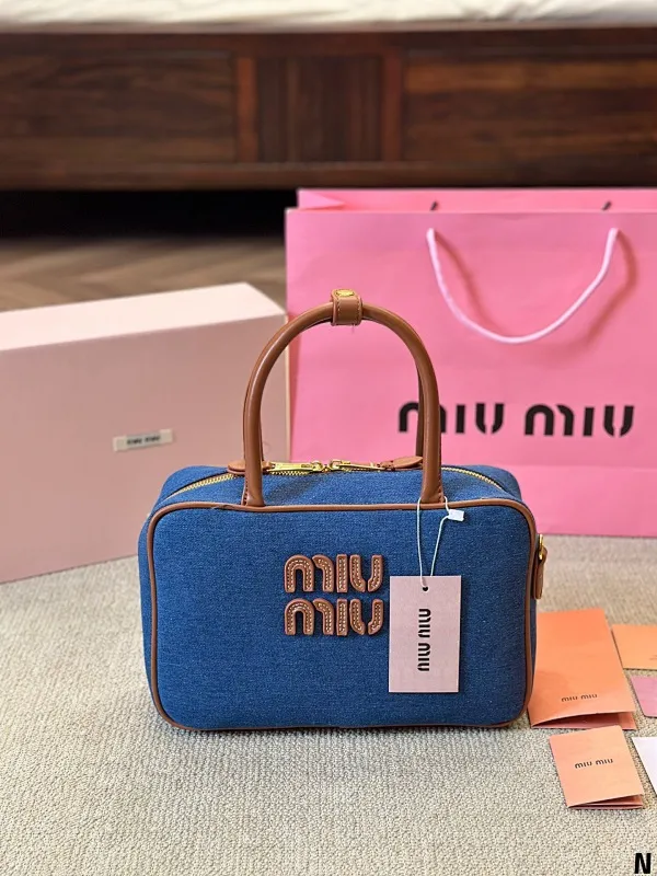 All Categories Official Website "Brand Women's Bags" Women's Bags 💙 miumiu 2024 official website new MIUMIU crossbody bag