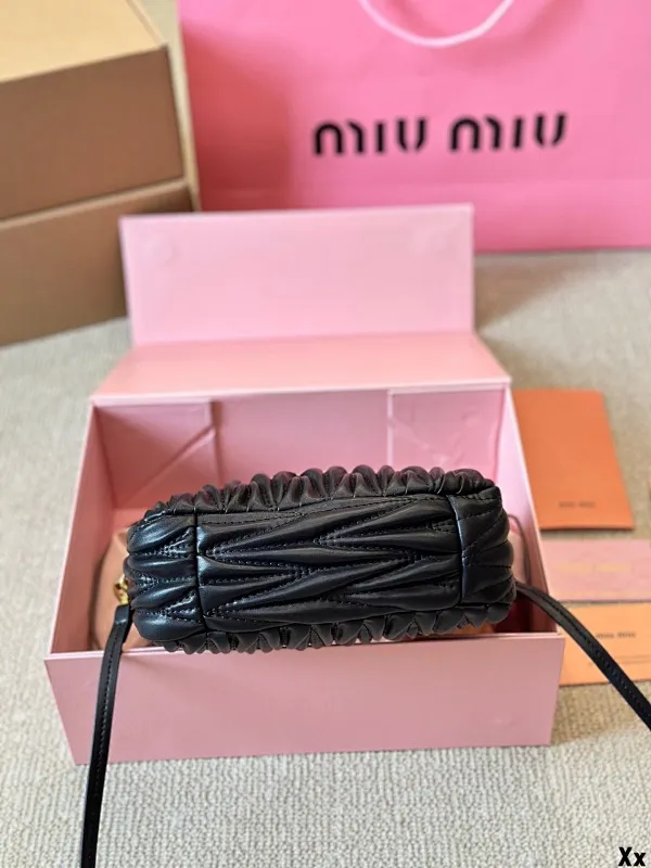 All Categories Official Website "Brand Women's Bags" Women's Bags 💙 miumiu 2024 official website new MIUMIU crossbody bag