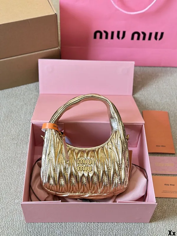 All Categories Official Website "Brand Women's Bags" Women's Bags 💙 miumiu 2024 official website new MIUMIU crossbody bag