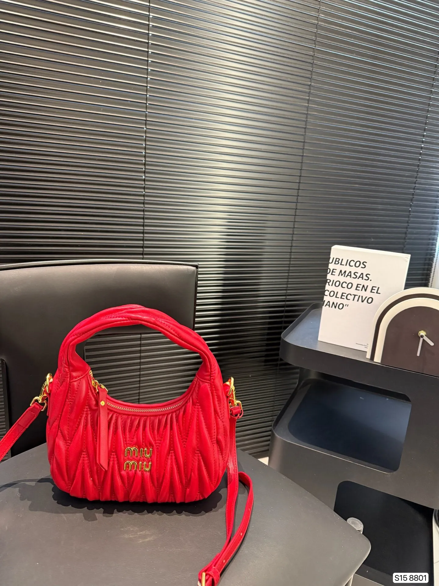 All categories Official website "Brand Women's Bags" Women's Bags 💙 miumiu 2025 new MIUMIU armpit bag