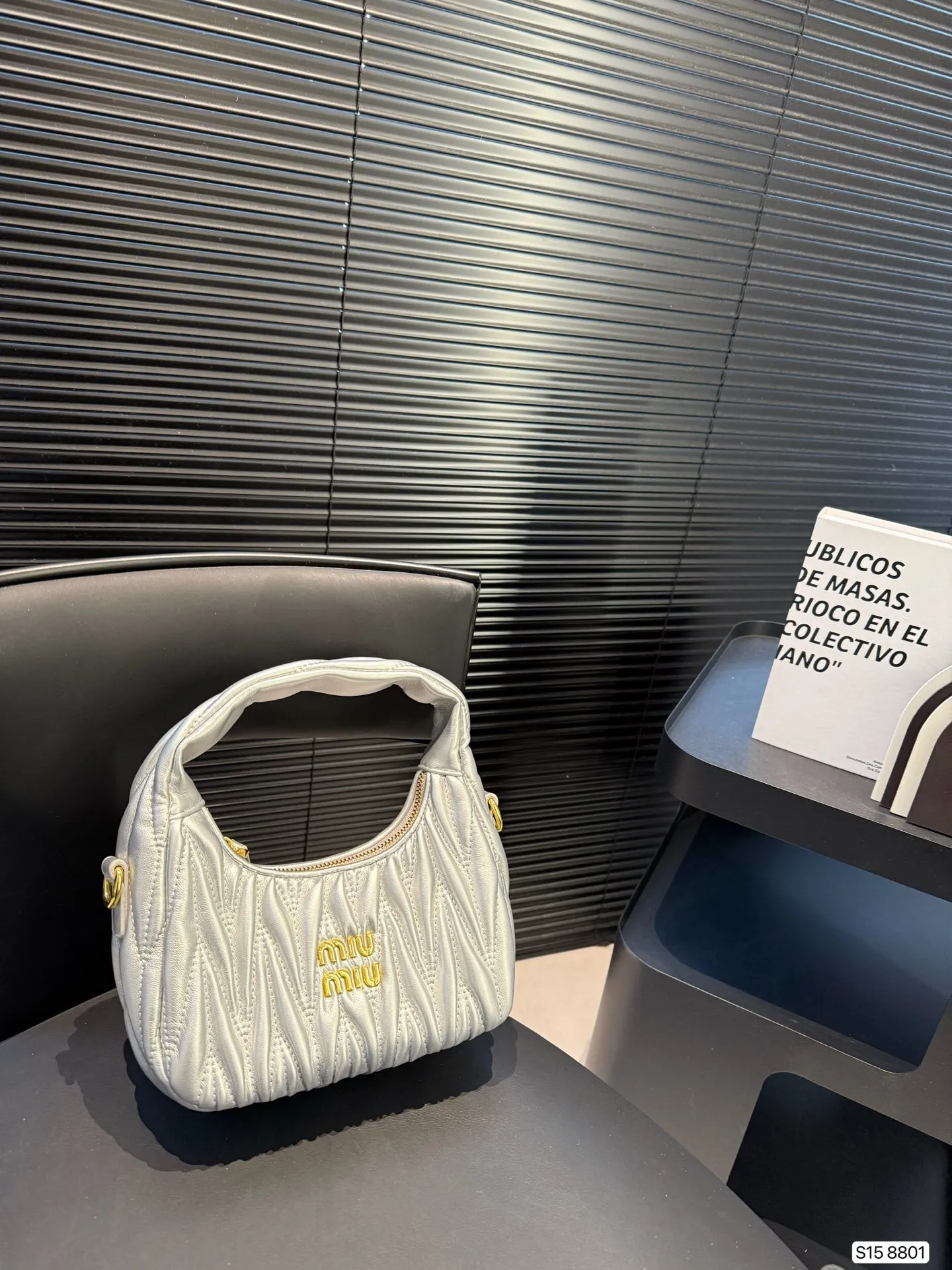 All categories Official website "Brand Women's Bags" Women's Bags 💙 miumiu 2025 new MIUMIU armpit bag