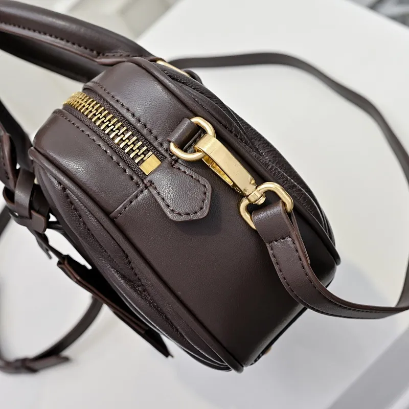 All categories Official website "Brand Women's Bags" Women's Bags 💙 miumiu 2025 new MIUMIU handbags