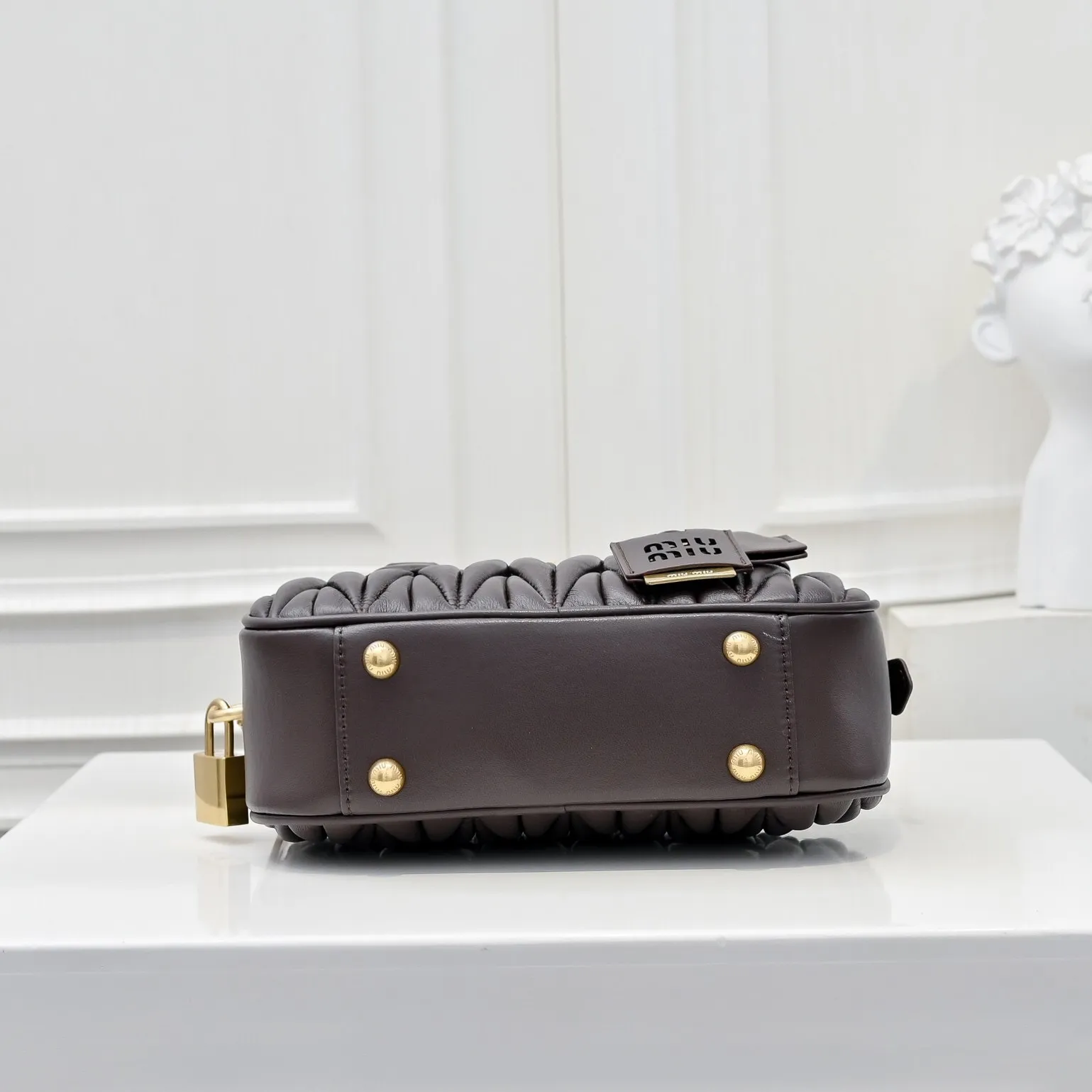 All categories Official website "Brand Women's Bags" Women's Bags 💙 miumiu 2025 new MIUMIU handbags