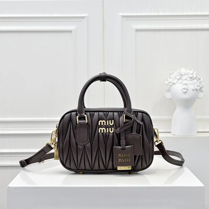 All categories Official website "Brand Women's Bags" Women's Bags 💙 miumiu 2025 new MIUMIU handbags