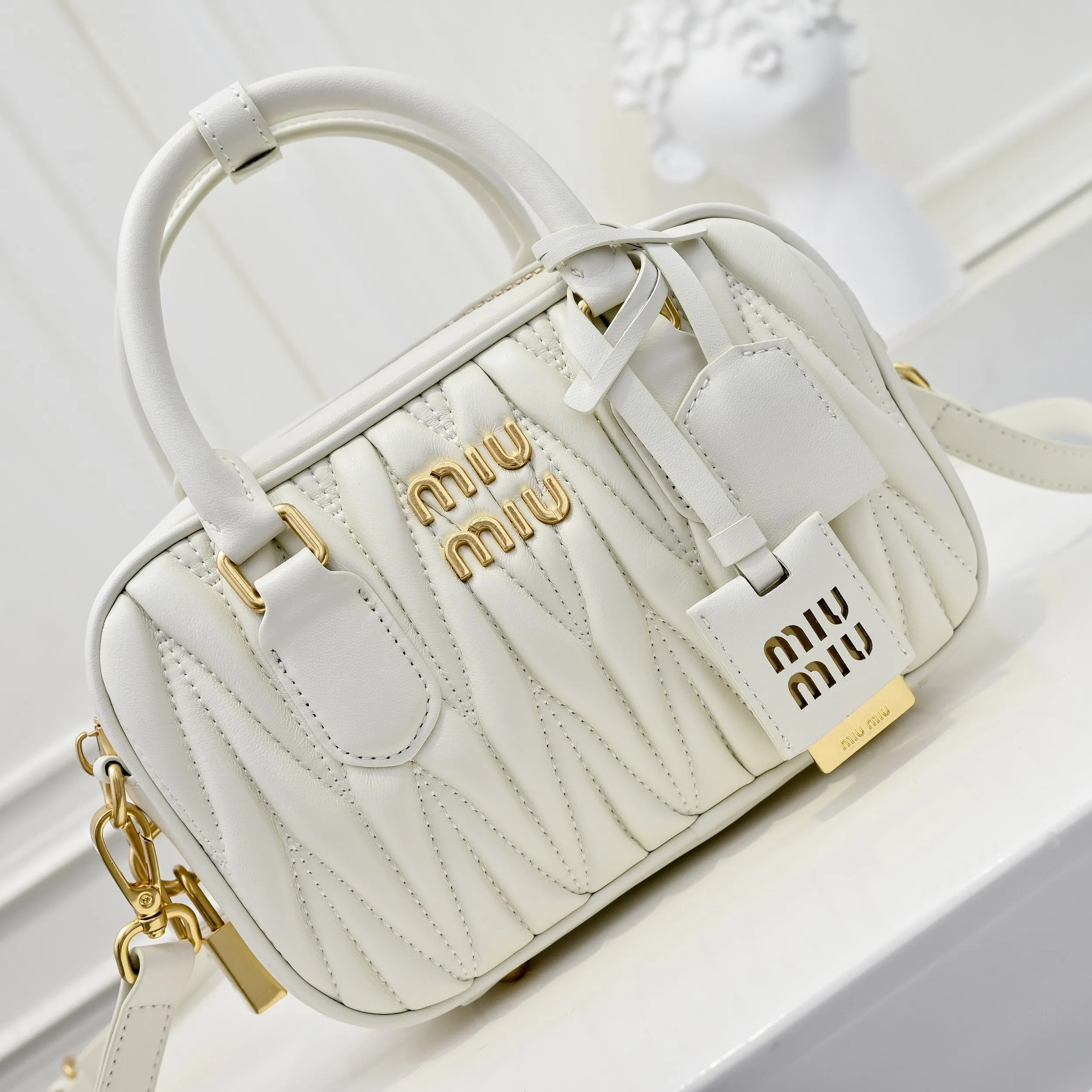 All categories Official website "Brand Women's Bags" Women's Bags 💙 miumiu 2025 new MIUMIU handbags
