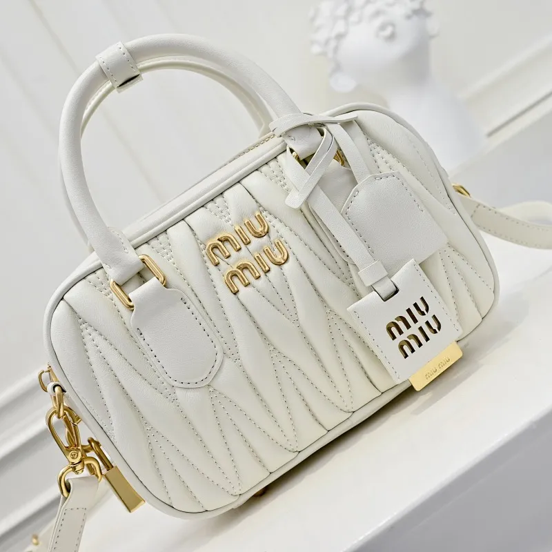 All categories Official website "Brand Women's Bags" Women's Bags 💙 miumiu 2025 new MIUMIU handbags