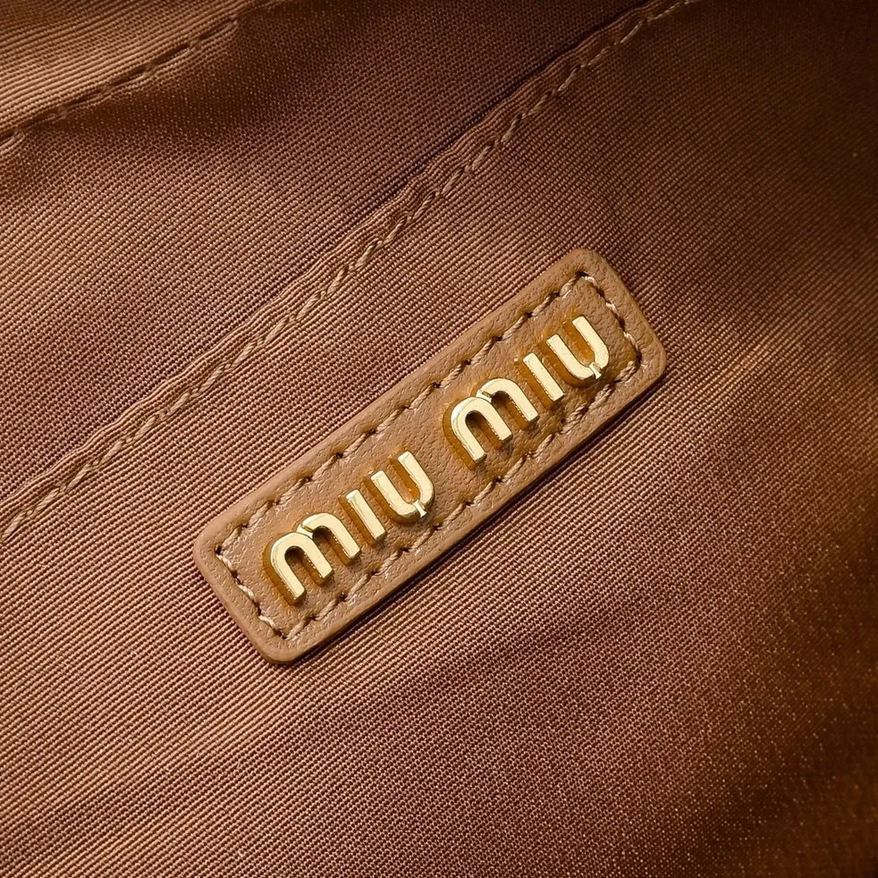 All categories Official website "Brand Women's Bags" Women's Bags 💙 miumiu 2025 new MIUMIU handbags