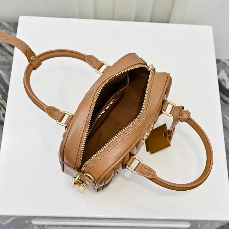 All categories Official website "Brand Women's Bags" Women's Bags 💙 miumiu 2025 new MIUMIU handbags