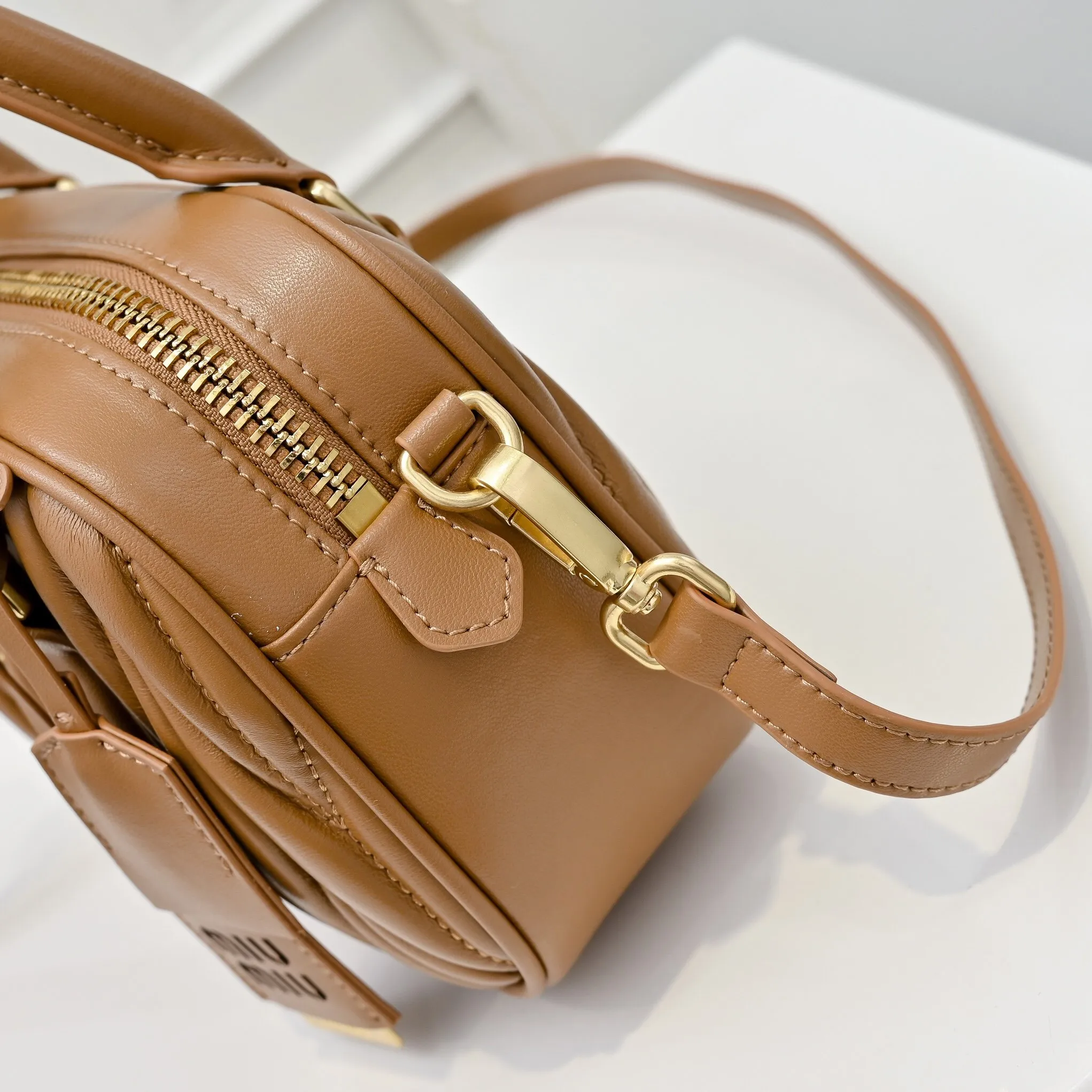 All categories Official website "Brand Women's Bags" Women's Bags 💙 miumiu 2025 new MIUMIU handbags