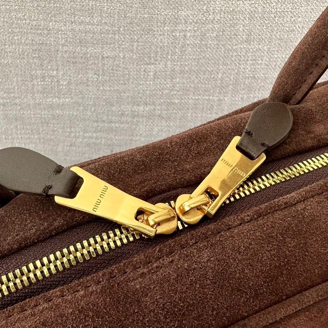 All categories Official website "Brand Women's Bags" Women's Bags 💙 miumiu 2025 new miumiu handbags