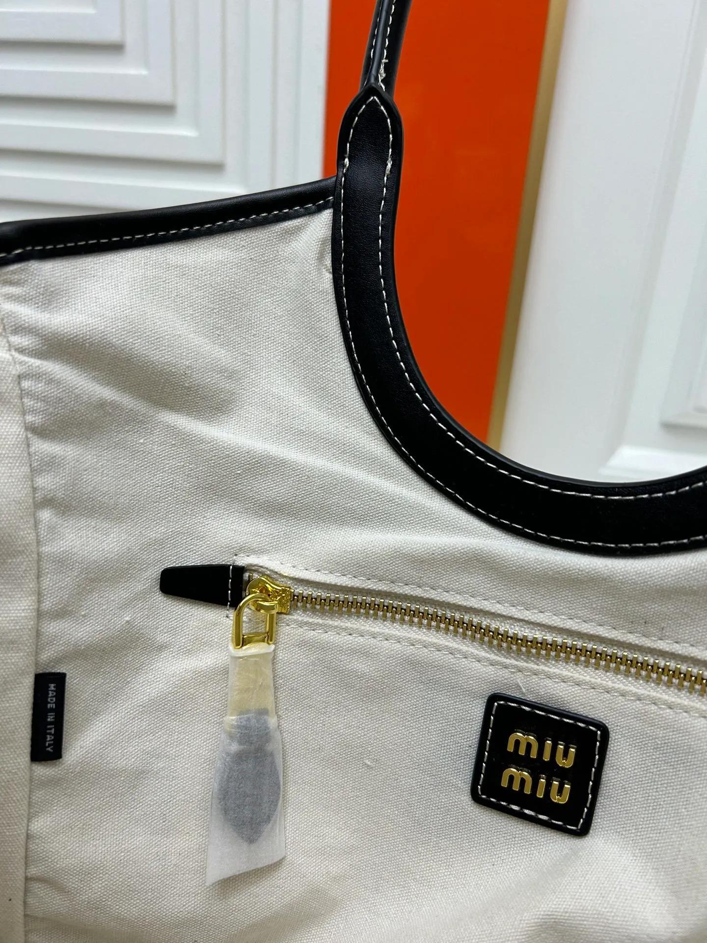 All categories Official website "Brand Women's Bags" Women's Bags 💙 miumiu 2025 new miumiu handbags