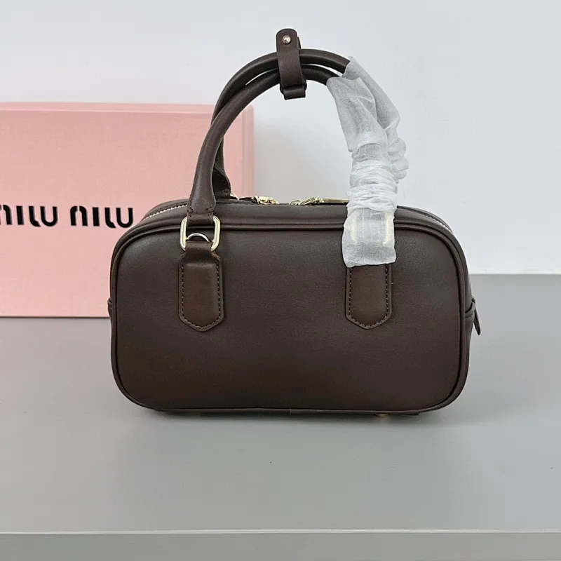 All categories Official website "Brand Women's Bags" Women's Bags 💙 miumiu 2025 new miumiu handbags