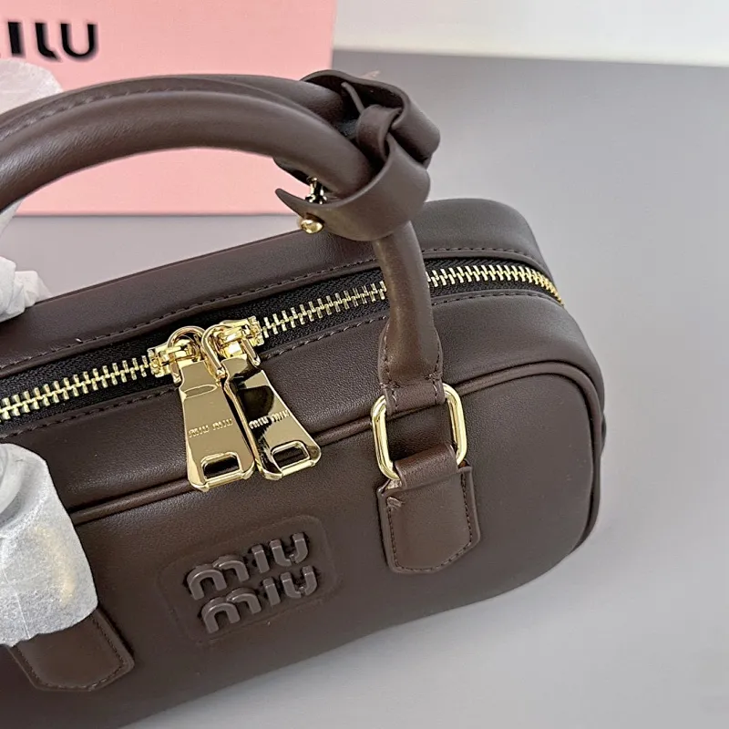 All categories Official website "Brand Women's Bags" Women's Bags 💙 miumiu 2025 new miumiu handbags