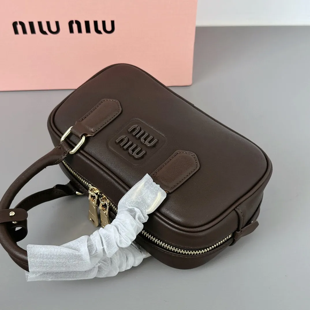 All categories Official website "Brand Women's Bags" Women's Bags 💙 miumiu 2025 new miumiu handbags