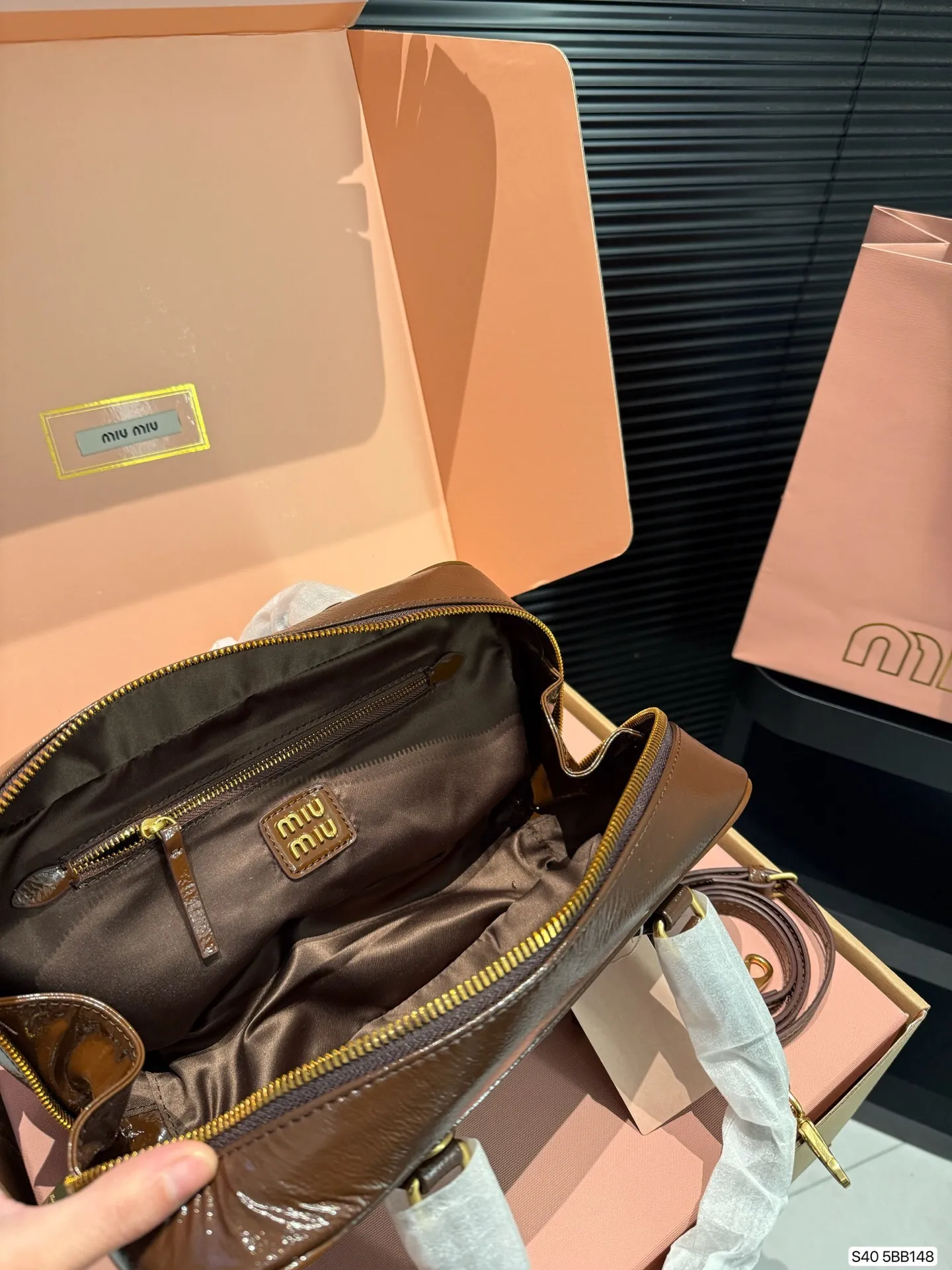 All categories Official website "Brand Women's Bags" Women's Bags 💙 miumiu 2025 new MIUMIU handbags