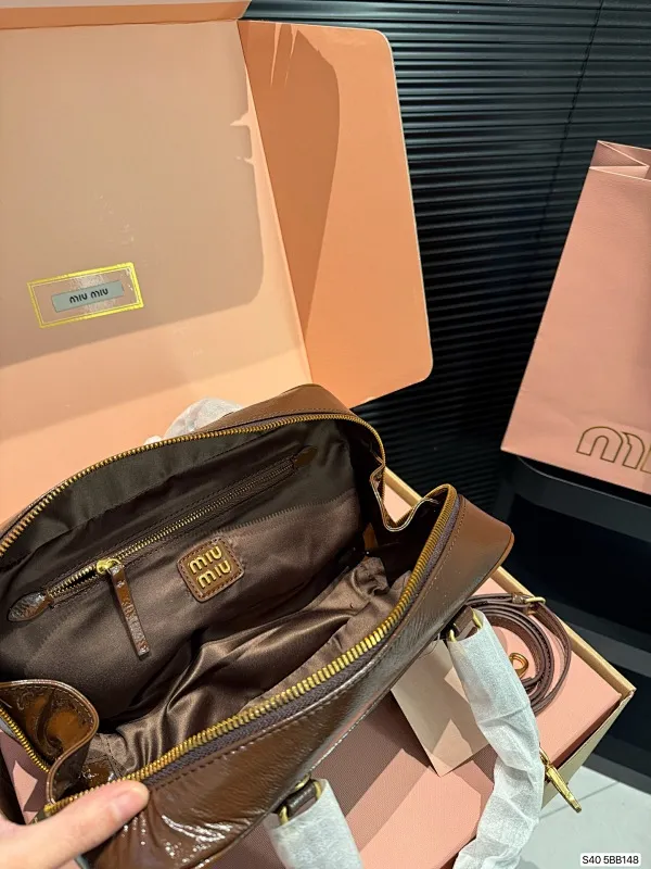 All categories Official website "Brand Women's Bags" Women's Bags 💙 miumiu 2025 new MIUMIU handbags