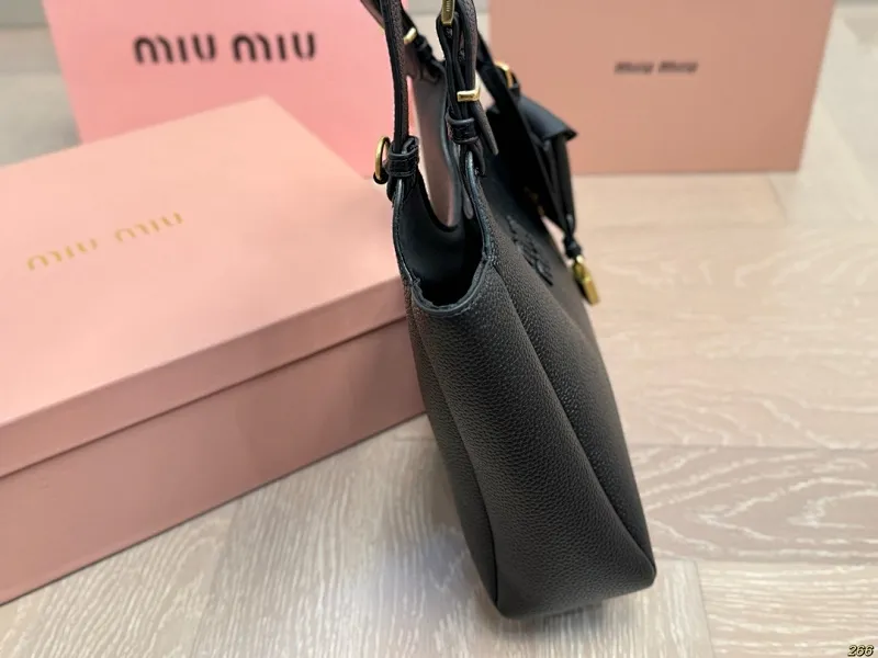 All categories Official website "Brand Women's Bags" Women's Bags 💙 miumiu 2025 new miumiu handbags