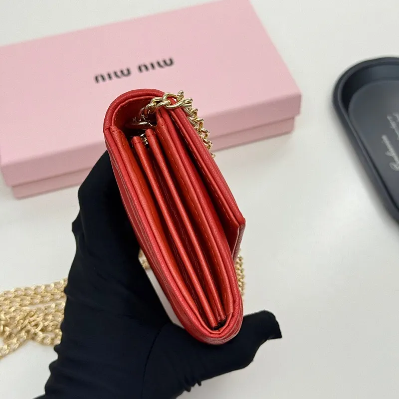 All categories Official website "Brand Women's Bags" Women's Bags 💙 miumiu 2025 new MIUMIU crossbody bag
