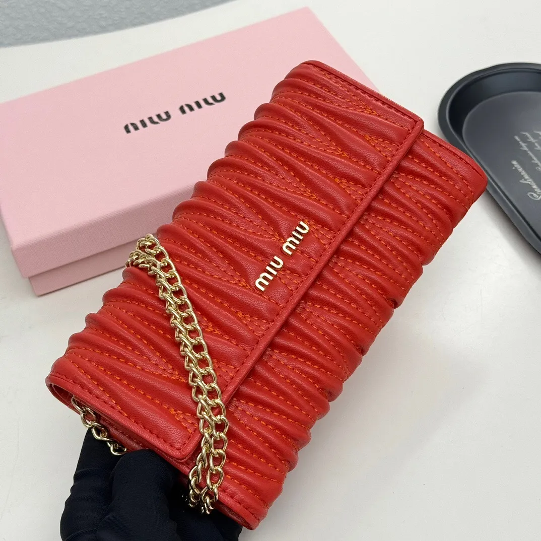 All categories Official website "Brand Women's Bags" Women's Bags 💙 miumiu 2025 new MIUMIU crossbody bag