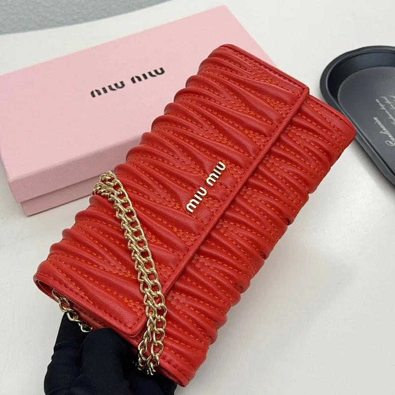 All categories Official website "Brand Women's Bags" Women's Bags 💙 miumiu 2025 new MIUMIU crossbody bag