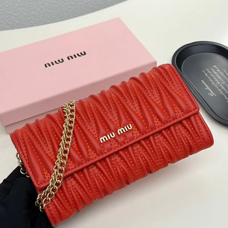 All categories Official website "Brand Women's Bags" Women's Bags 💙 miumiu 2025 new MIUMIU crossbody bag