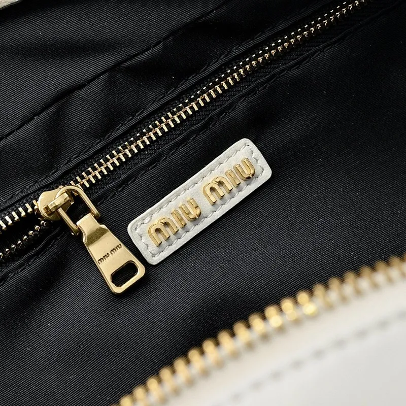 All categories Official website "Brand Women's Bags" Women's Bags 💙 miumiu 2025 new MIUMIU handbags