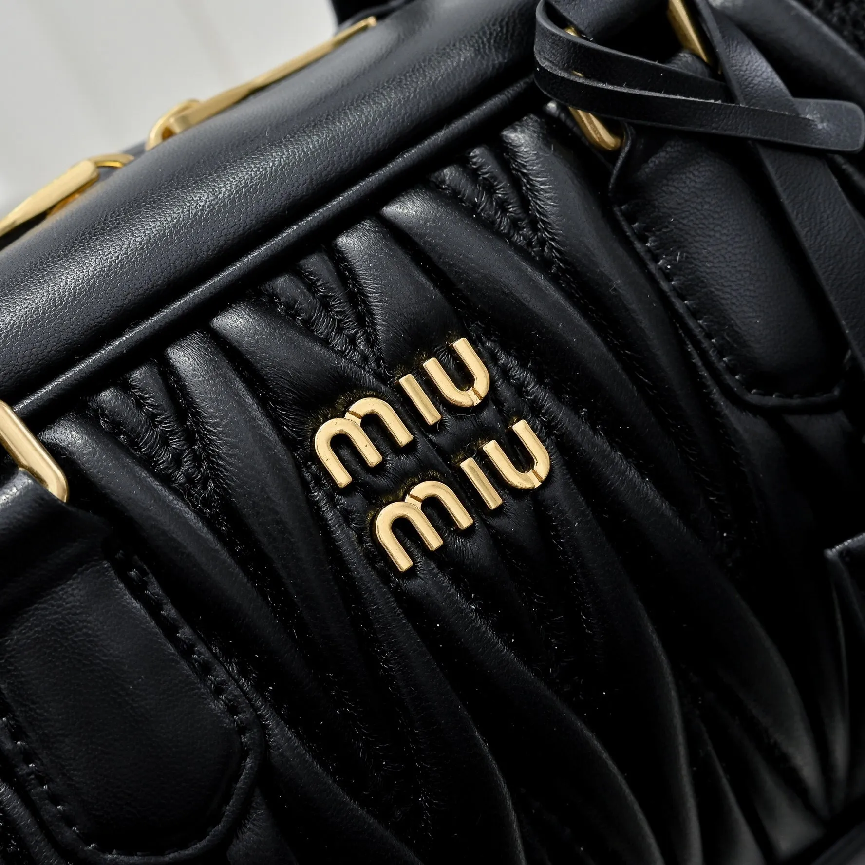 All categories Official website "Brand Women's Bags" Women's Bags 💙 miumiu 2025 new MIUMIU handbags