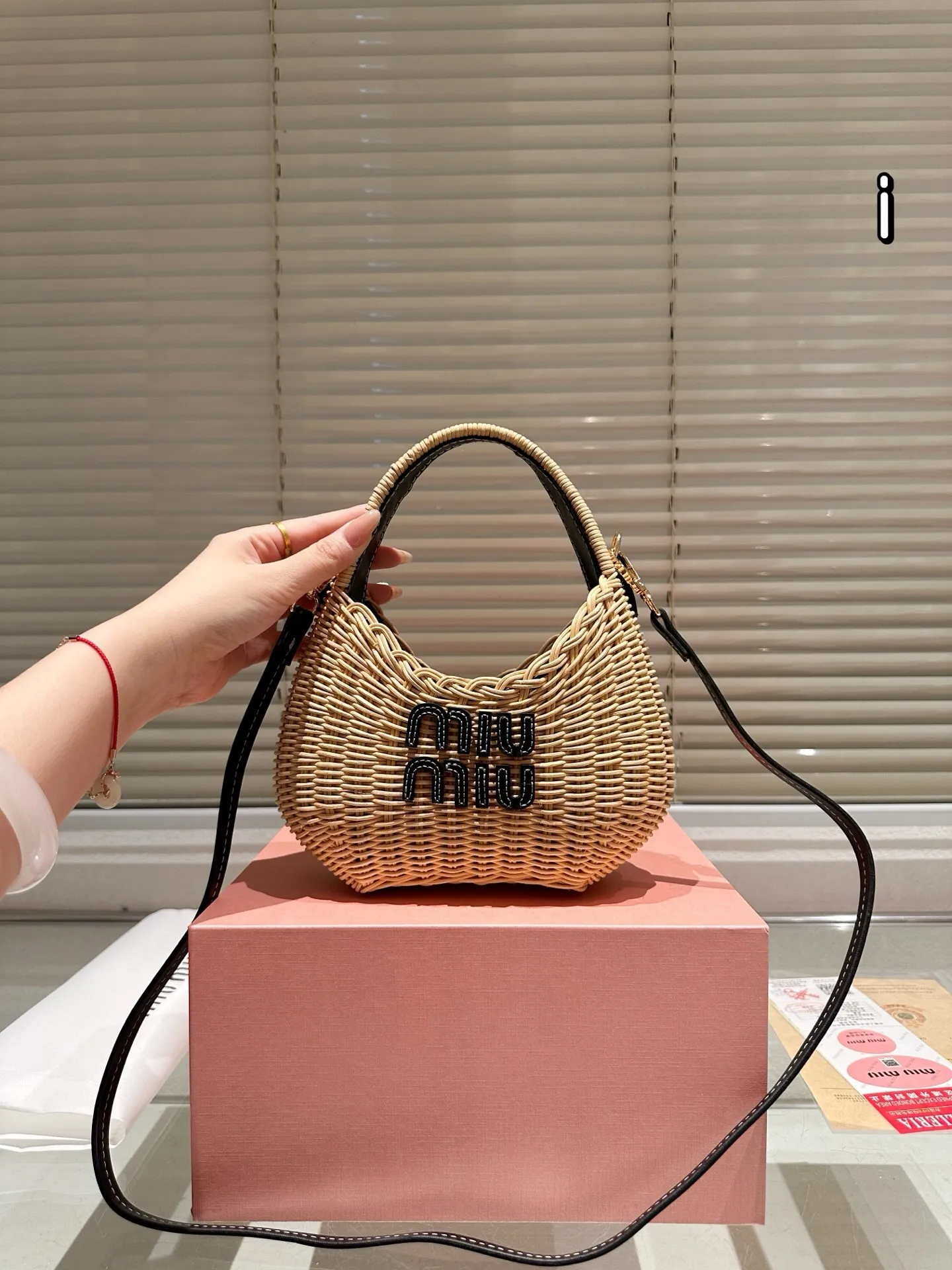 All categories Official website "Brand Women's Bags" Women's Bags 💙 miumiu 2025 new MIUMIU crossbody bag