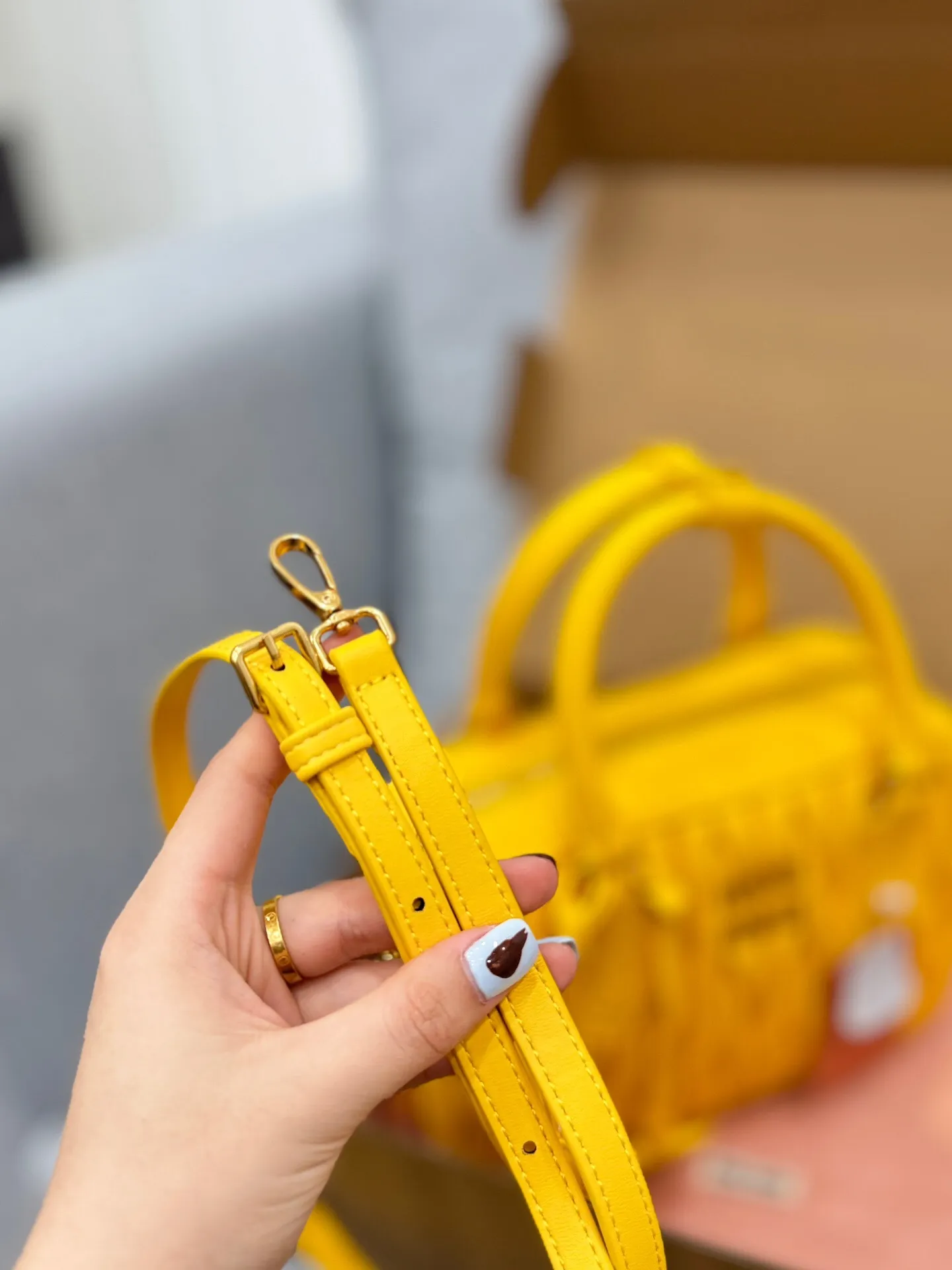 All categories Official website "Brand Women's Bags" Women's Bags 💙 miumiu 2024 new MIUMIU handbags