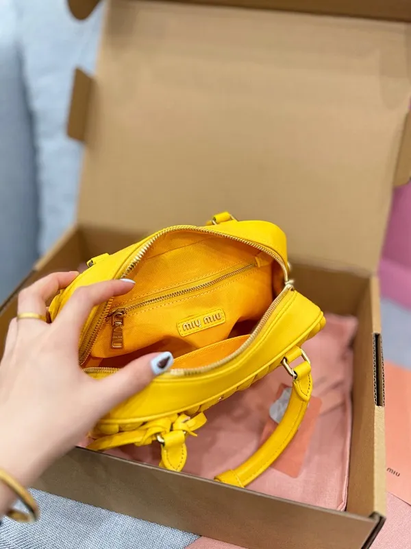 All categories Official website "Brand Women's Bags" Women's Bags 💙 miumiu 2024 new MIUMIU handbags