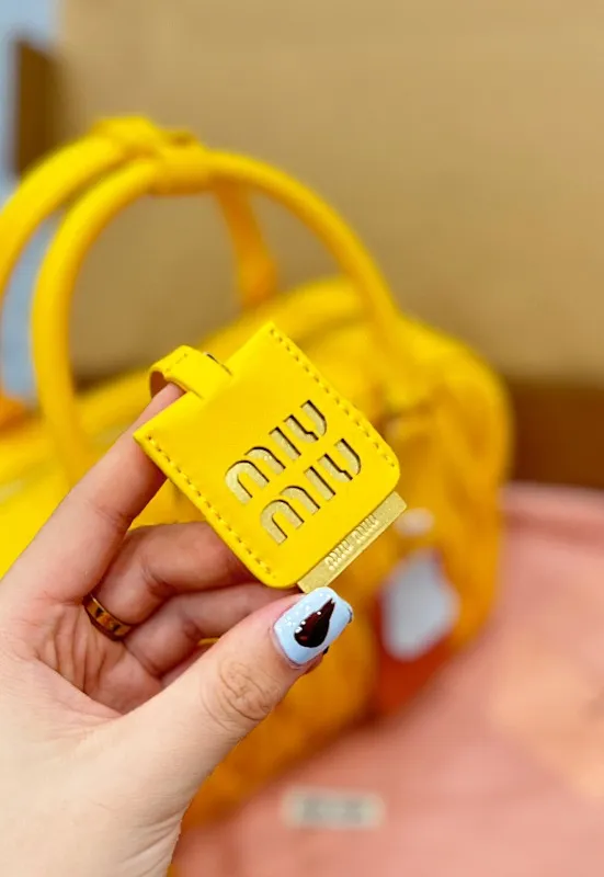 All categories Official website "Brand Women's Bags" Women's Bags 💙 miumiu 2024 new MIUMIU handbags