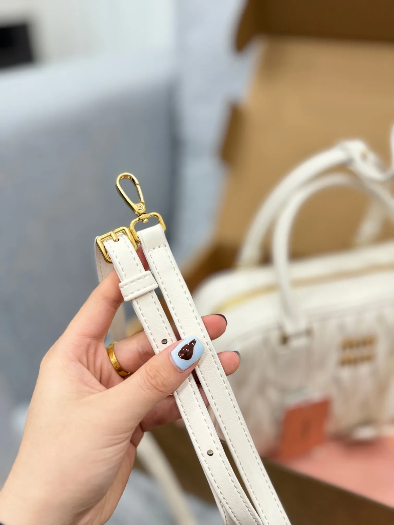 All categories Official website "Brand Women's Bags" Women's Bags 💙 miumiu 2024 new MIUMIU handbags