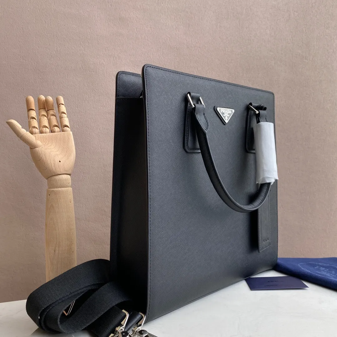 All Categories 💚 Top Version Men’s Bags 💚 PRADA 2024 New Prada Crossbody Bag