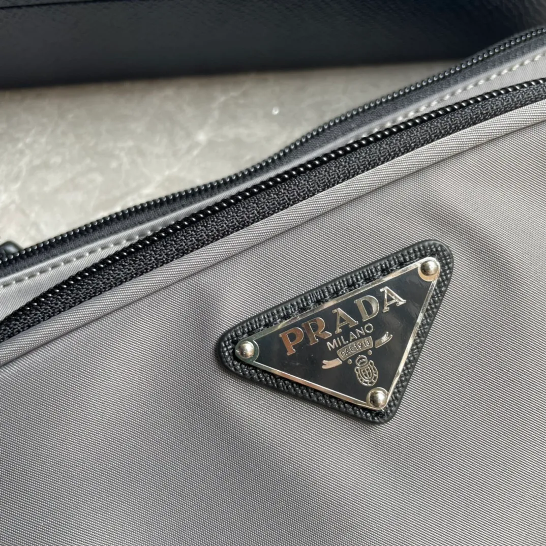 All Categories 💚 Top Version Men’s Bags 💚 PRADA 2023 Official Latest Version PRADA Belt Bag