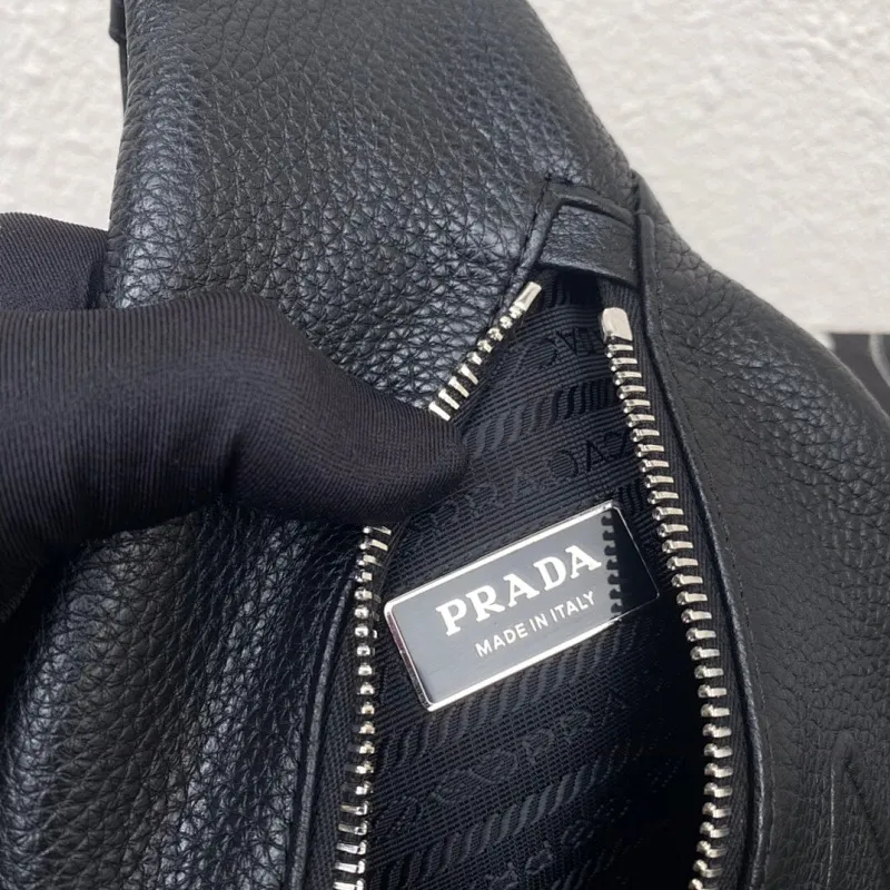 All Categories 💚 Top Version Men’s Bags 💚 PRADA 2025 New Prada Chest Bag