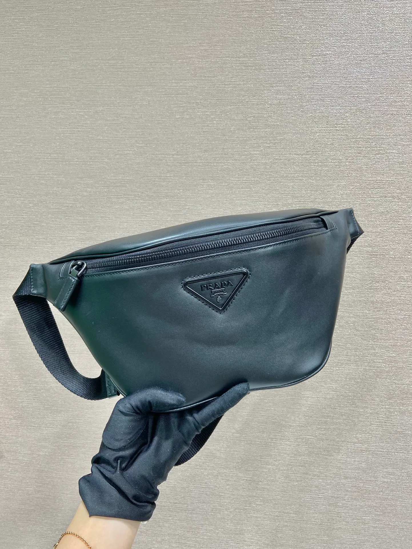All categories 💚 Top version men’s bags 💚 PRADA 2023 official latest version PRADA full leather waist bag