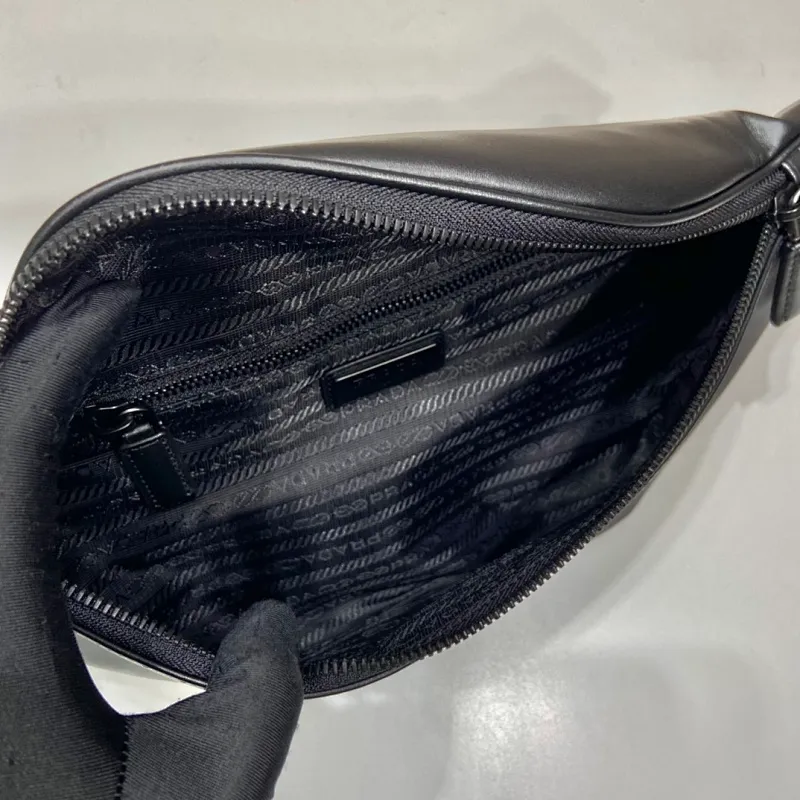 All categories 💚 Top version men’s bags 💚 PRADA 2023 official latest version PRADA full leather waist bag