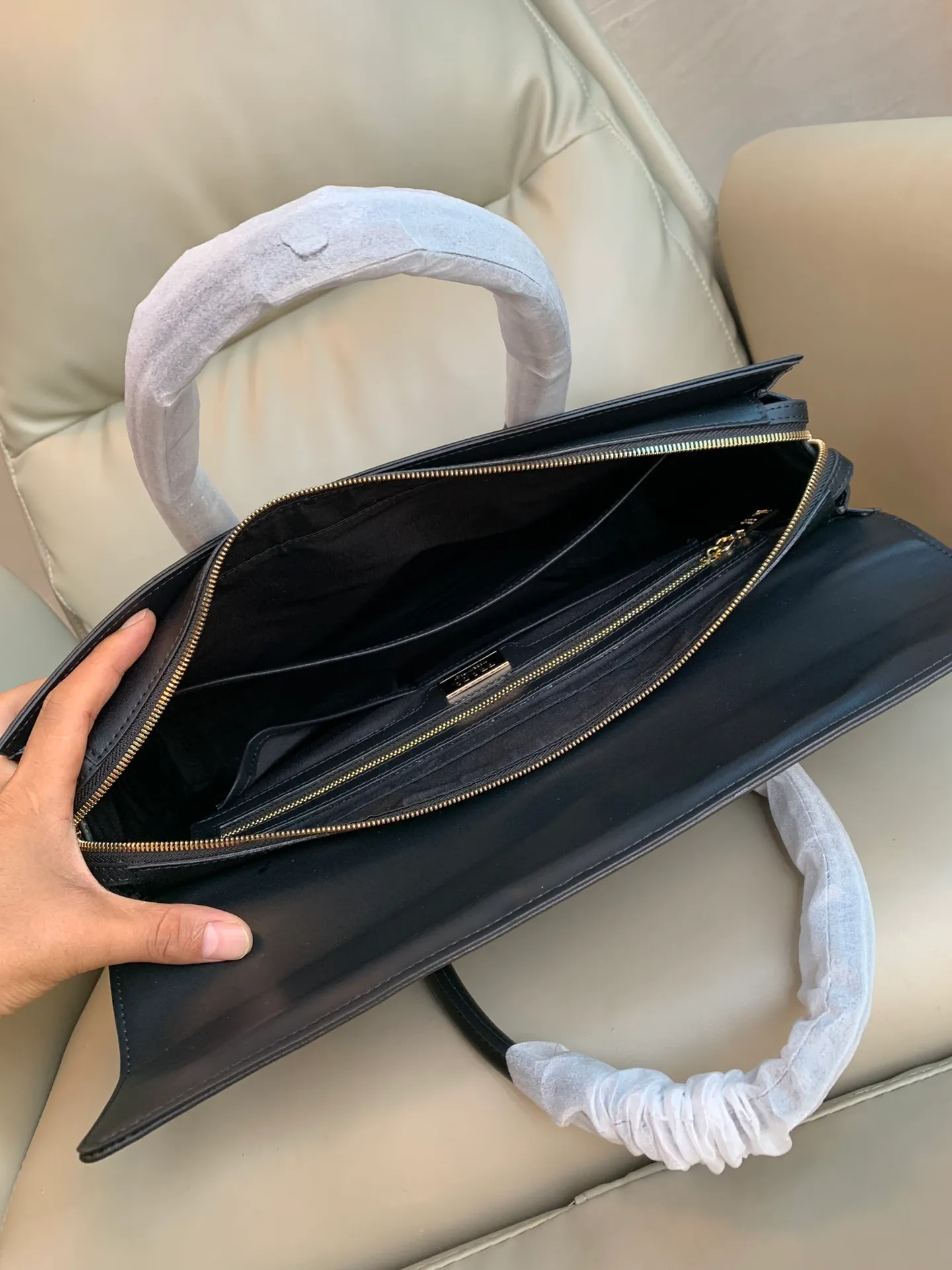 All Categories 💚 Top Version Men’s Bags 💚 PRADA 2024 New Prada Briefcase