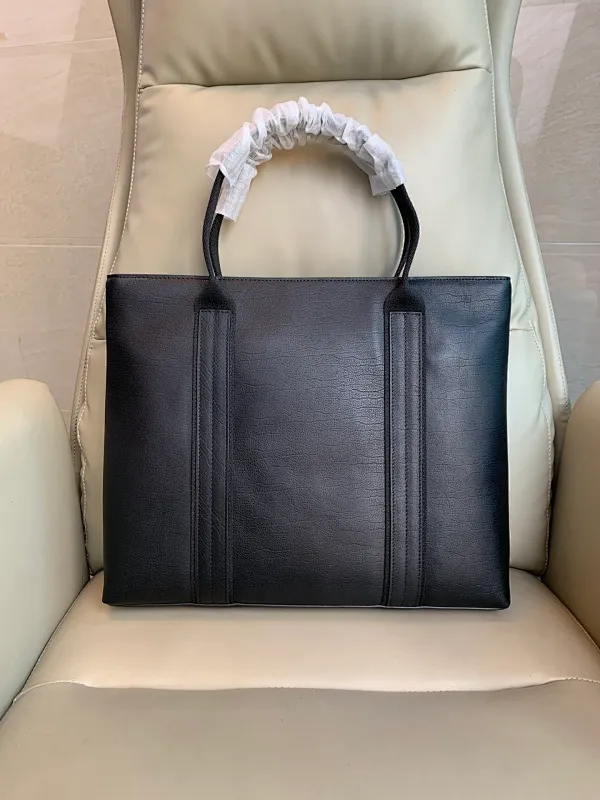 All Categories 💚 Top Version Men’s Bags 💚 PRADA 2024 New Prada Briefcase