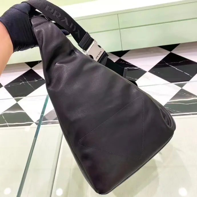 All Categories 💚 Top Version Men’s Bags 💚 PRADA 2023 Official Latest Version PRADA Belt Bag