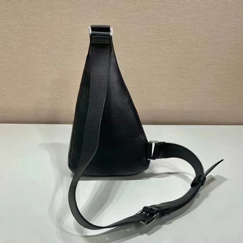 All Categories 💚 Top Version Men’s Bags 💚 PRADA 2023 Official Latest Version PRADA Chest Bag