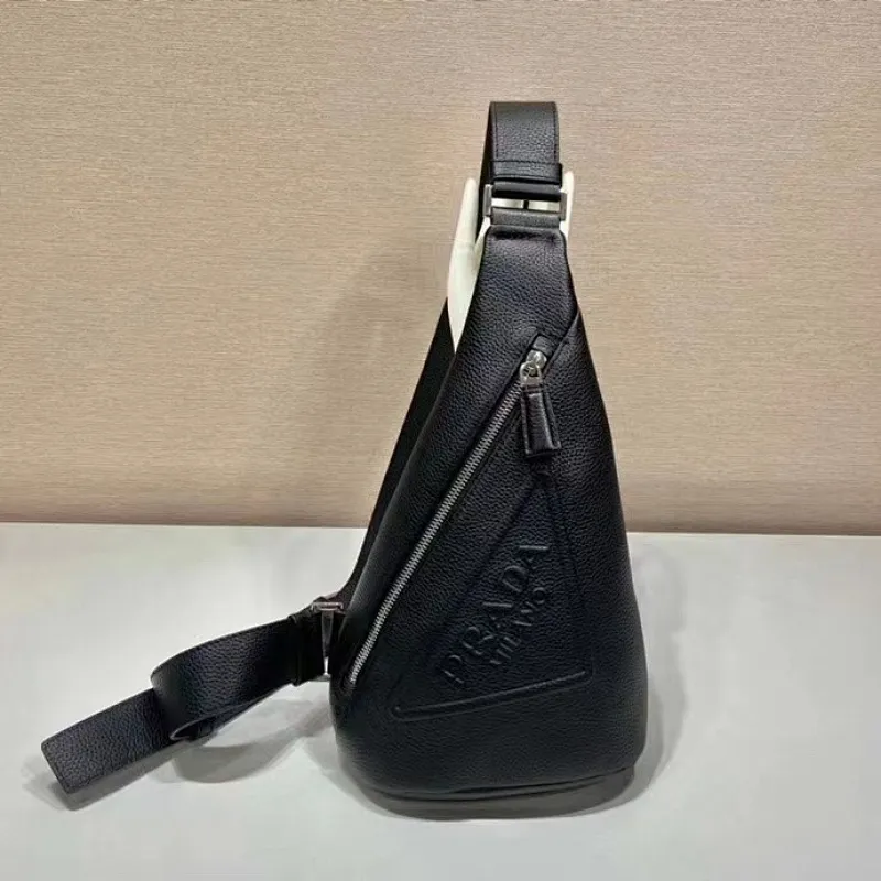 All Categories 💚 Top Version Men’s Bags 💚 PRADA 2023 Official Latest Version PRADA Chest Bag