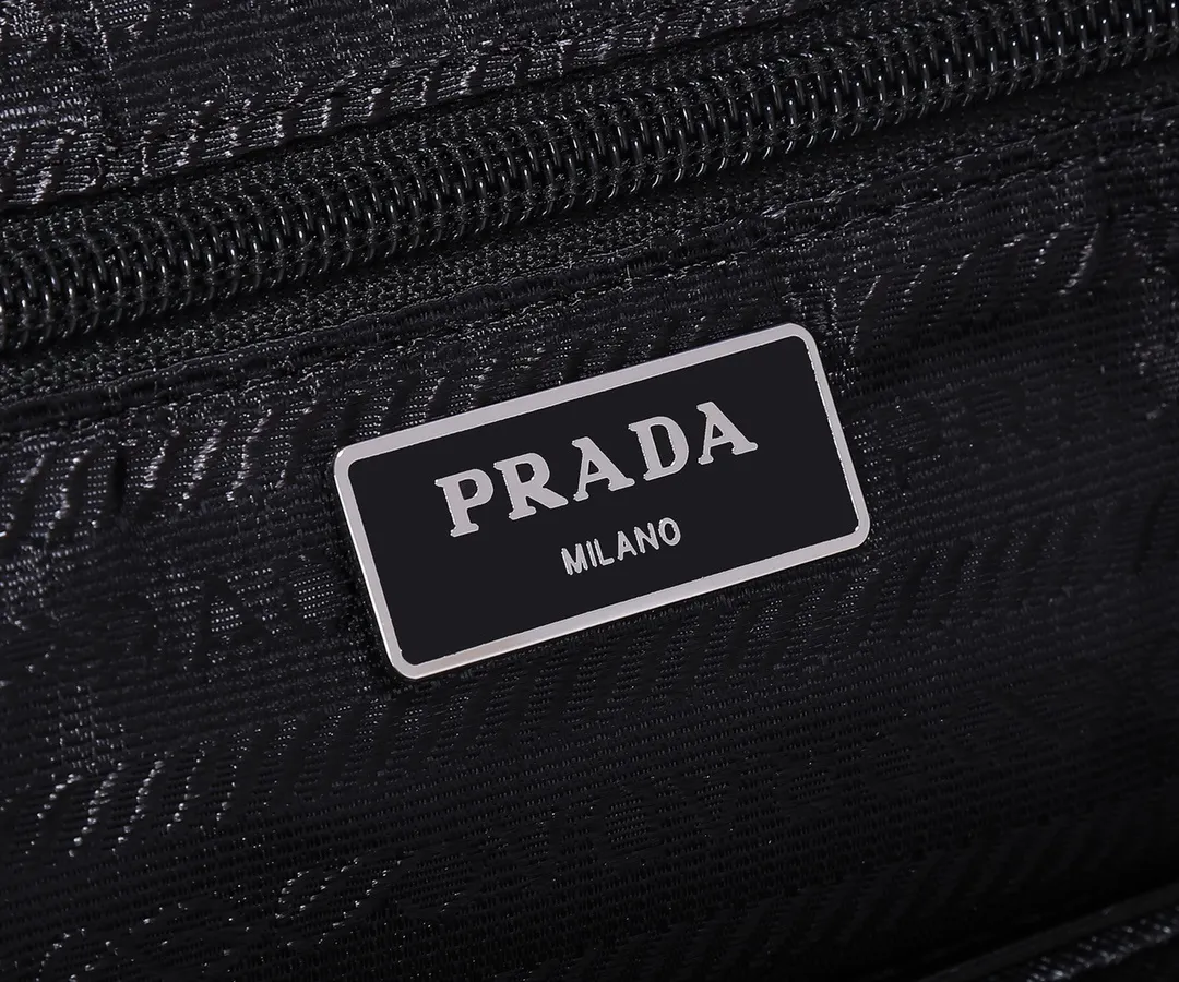 All Categories 💚 Top Version Men’s Bags 💚 PRADA 2026 Official Latest Version Prada Briefcase